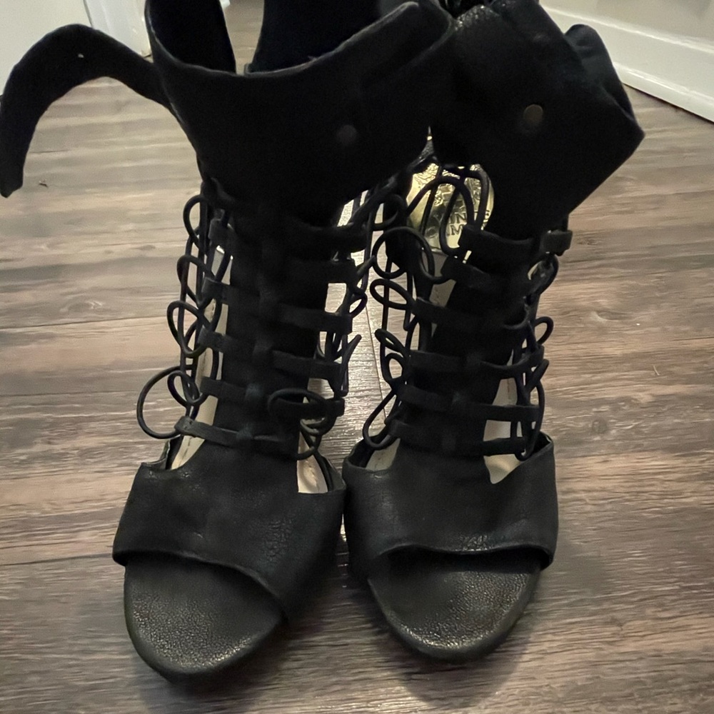 Caged Vince Camuto pumps